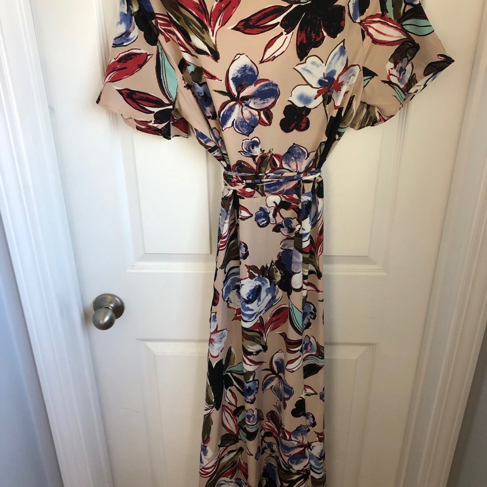 Florals maxi wrap dress